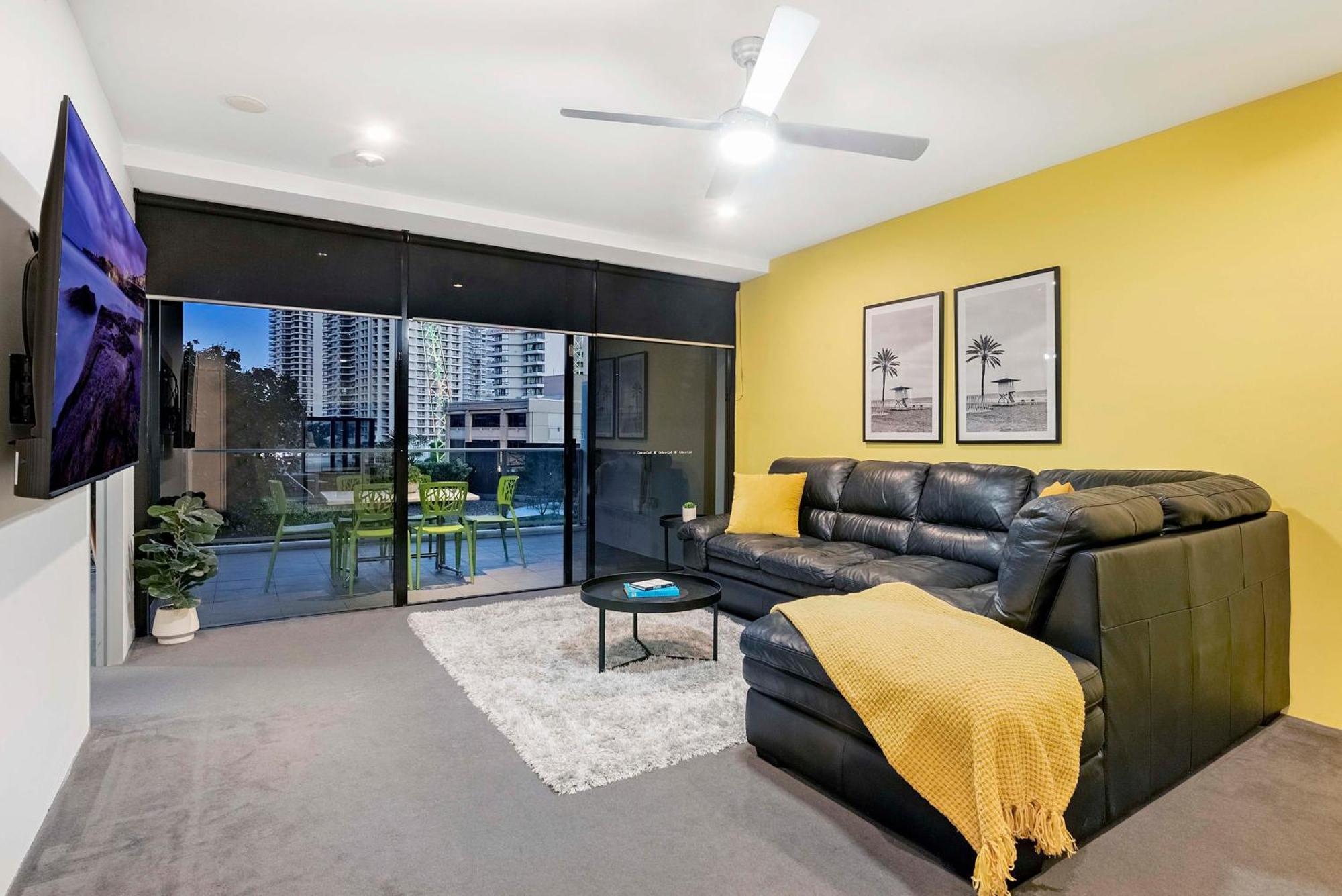Circle On Cavill - Self Contained & Privately Managed Apartments - Wow Stay Gold Coast Exterior foto